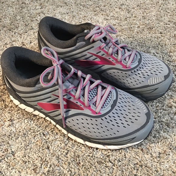 brooks cushion support